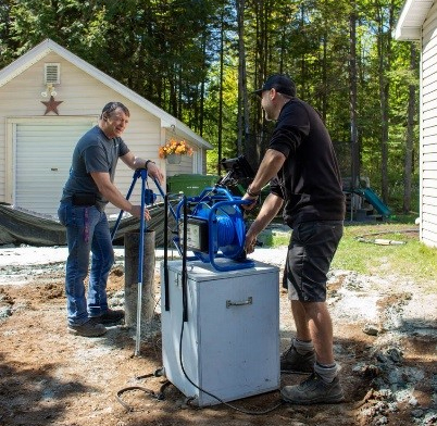 Inspection de puits artésiens avec caméra